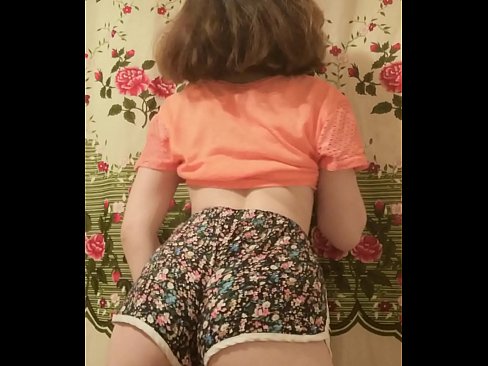 ❤️ Сексуалды жас сәби камерада шорттарын шешіп жатыр ❤ Порно видео бойынша бізде ❌️