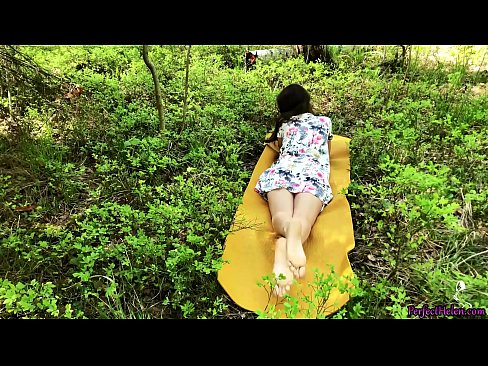 ❤️ Тиндердегі бейтаныс адам менің кискамды мастурбациялайды және орманда құмарланып жүреді ❤ Порно видео бойынша бізде ❌️